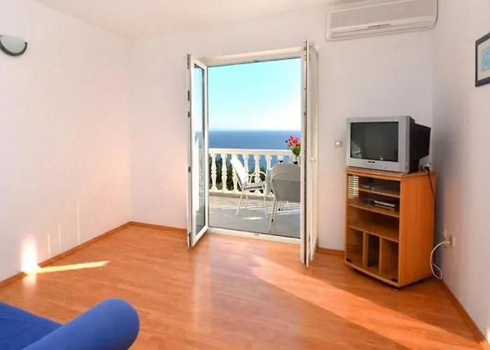 With Parking Space Ivan Dolac, Hvar - 17778 Apartamento *