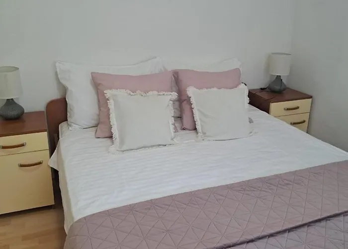 Appartement With Parking Space Ivan Dolac, Hvar - 17778 Jelsa (Hvar)